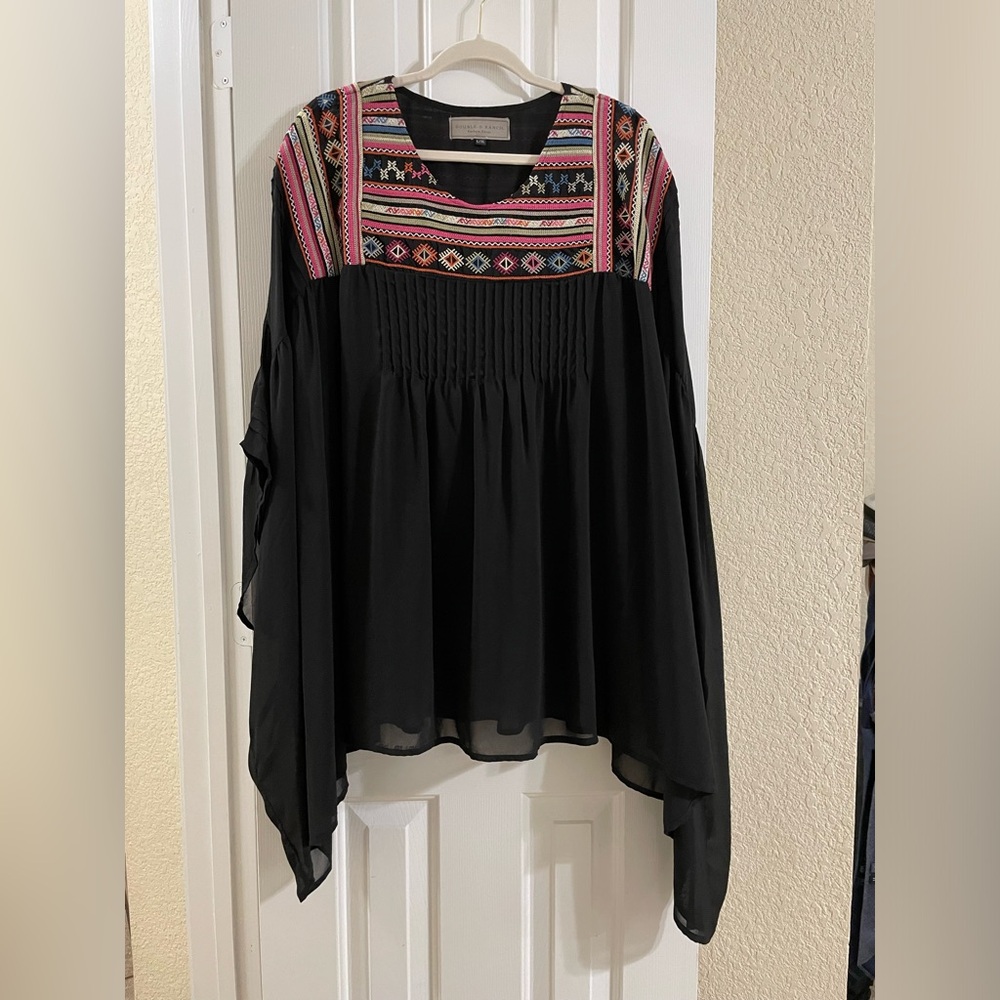 Double D Ranch poncho top. L/Xl